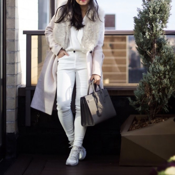 Club Monaco Lenoria Belted Wool Coat with Faux-Fur Collar - Picture 4 of 16